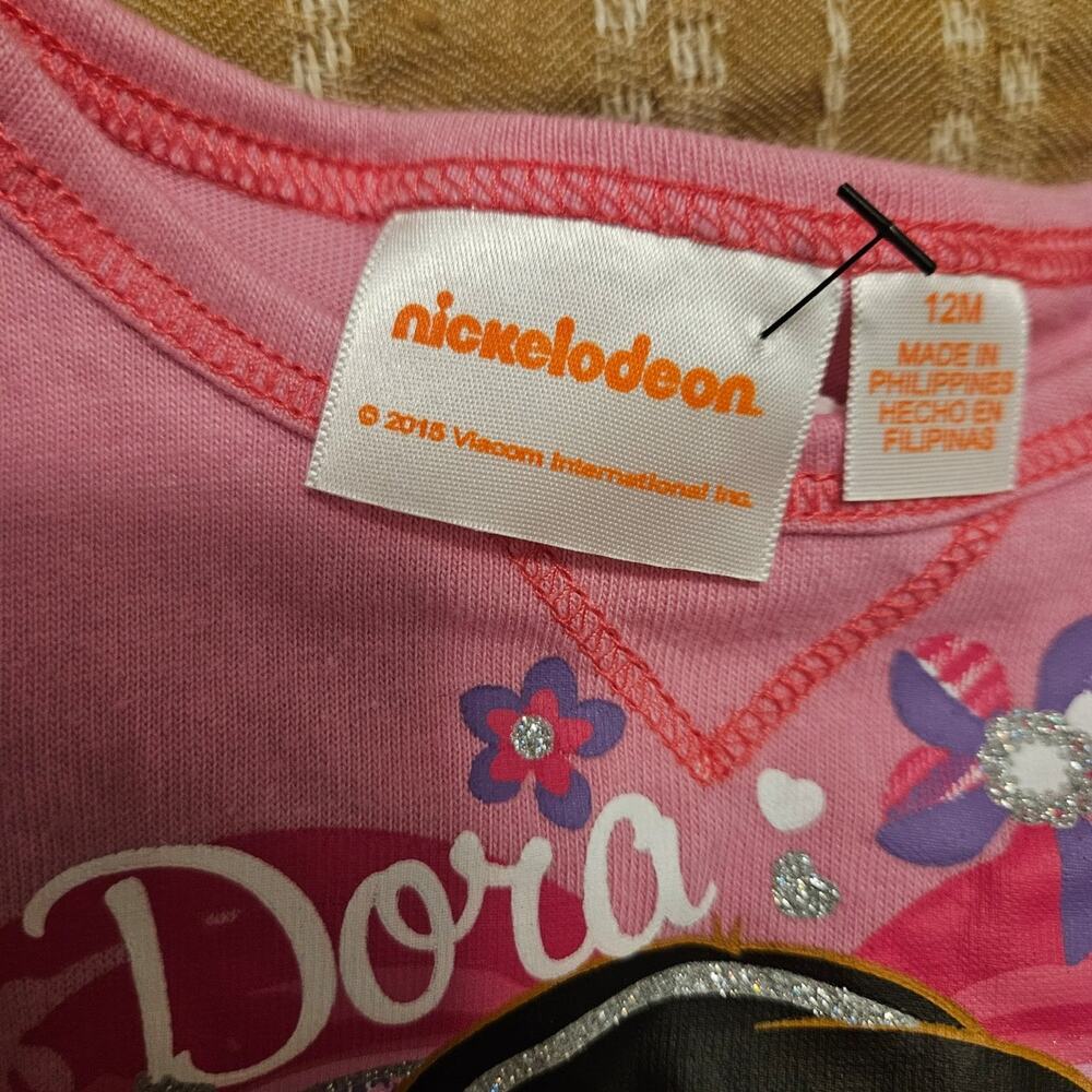 Dora - Picture 2 of 2